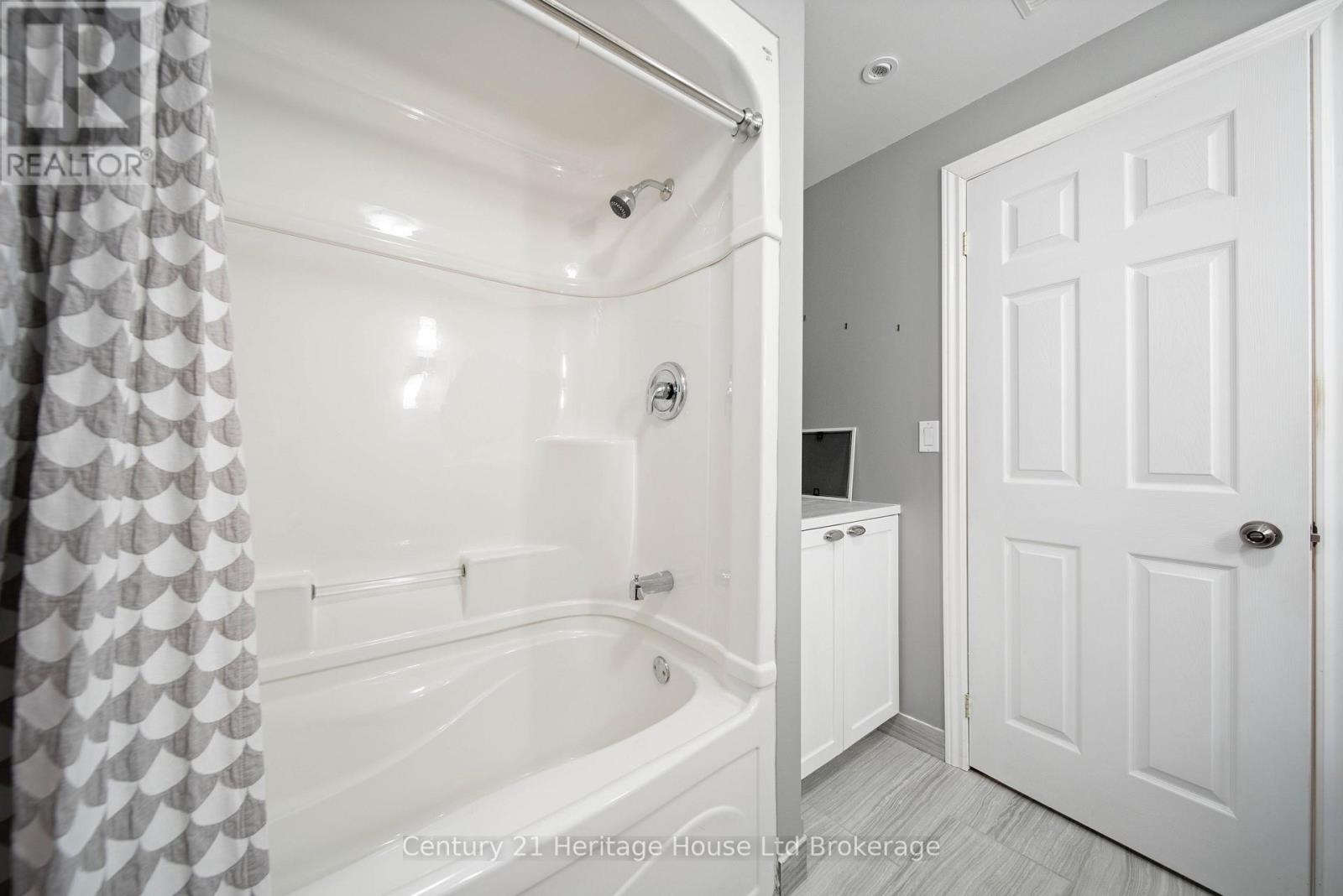 150 FORESTWAY TRAIL - 31