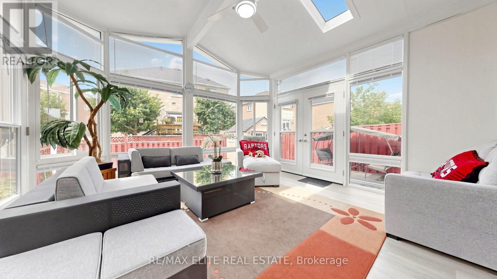24 CASCADEN STREET - 11