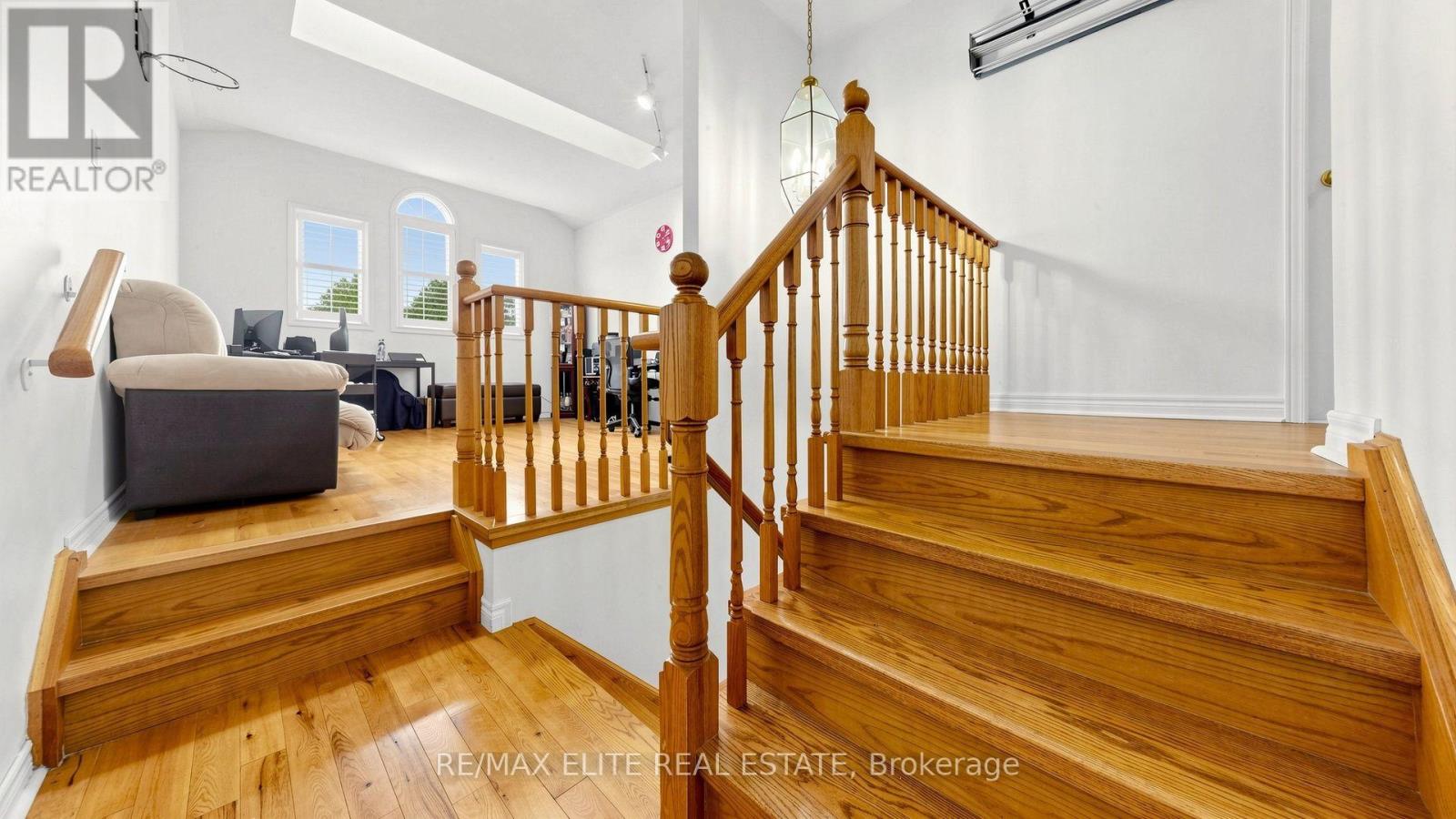 24 CASCADEN STREET - 18