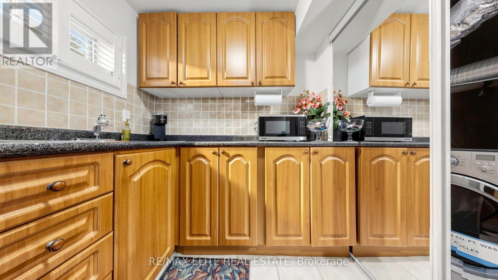 24 CASCADEN STREET - 27