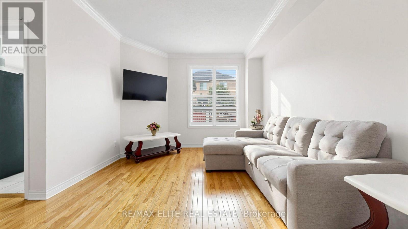 24 CASCADEN STREET - 6
