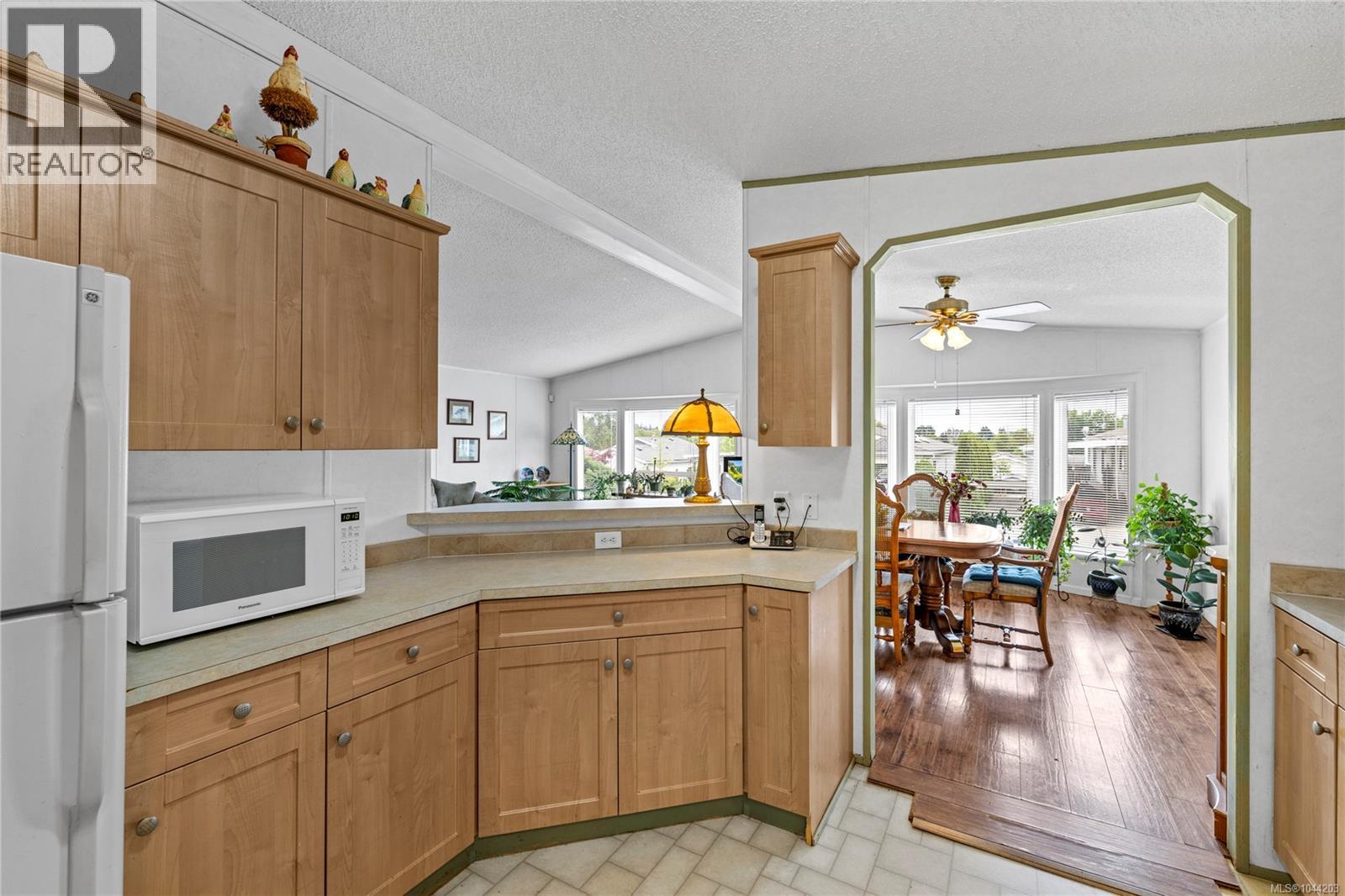 1948 Valley Oak Dr - 18