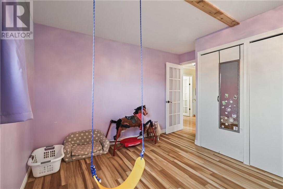 137 SIME Street - Image 32