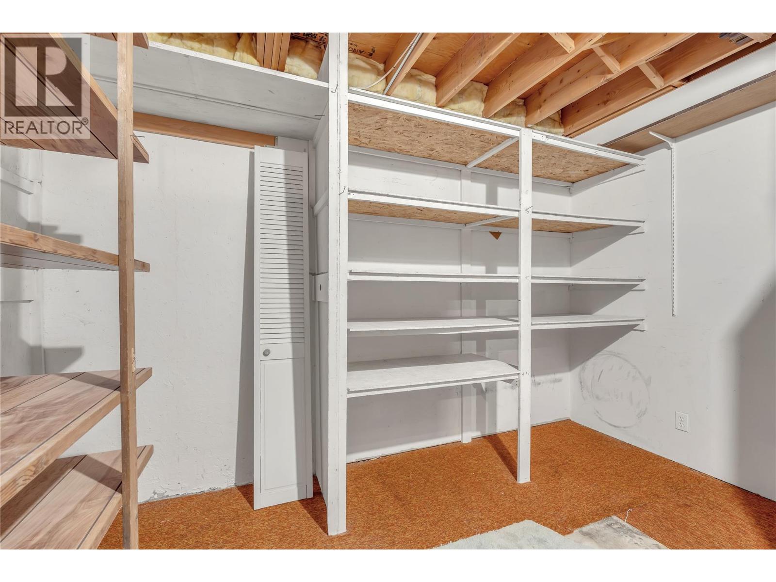#7 14615 Victoria Road - 28