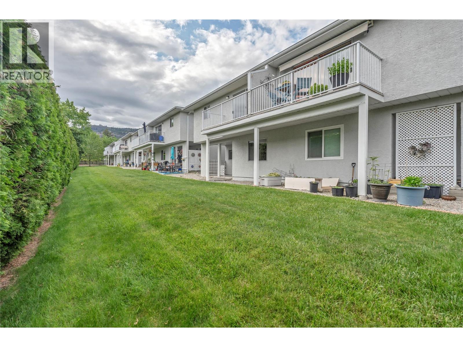 #7 14615 Victoria Road - 31
