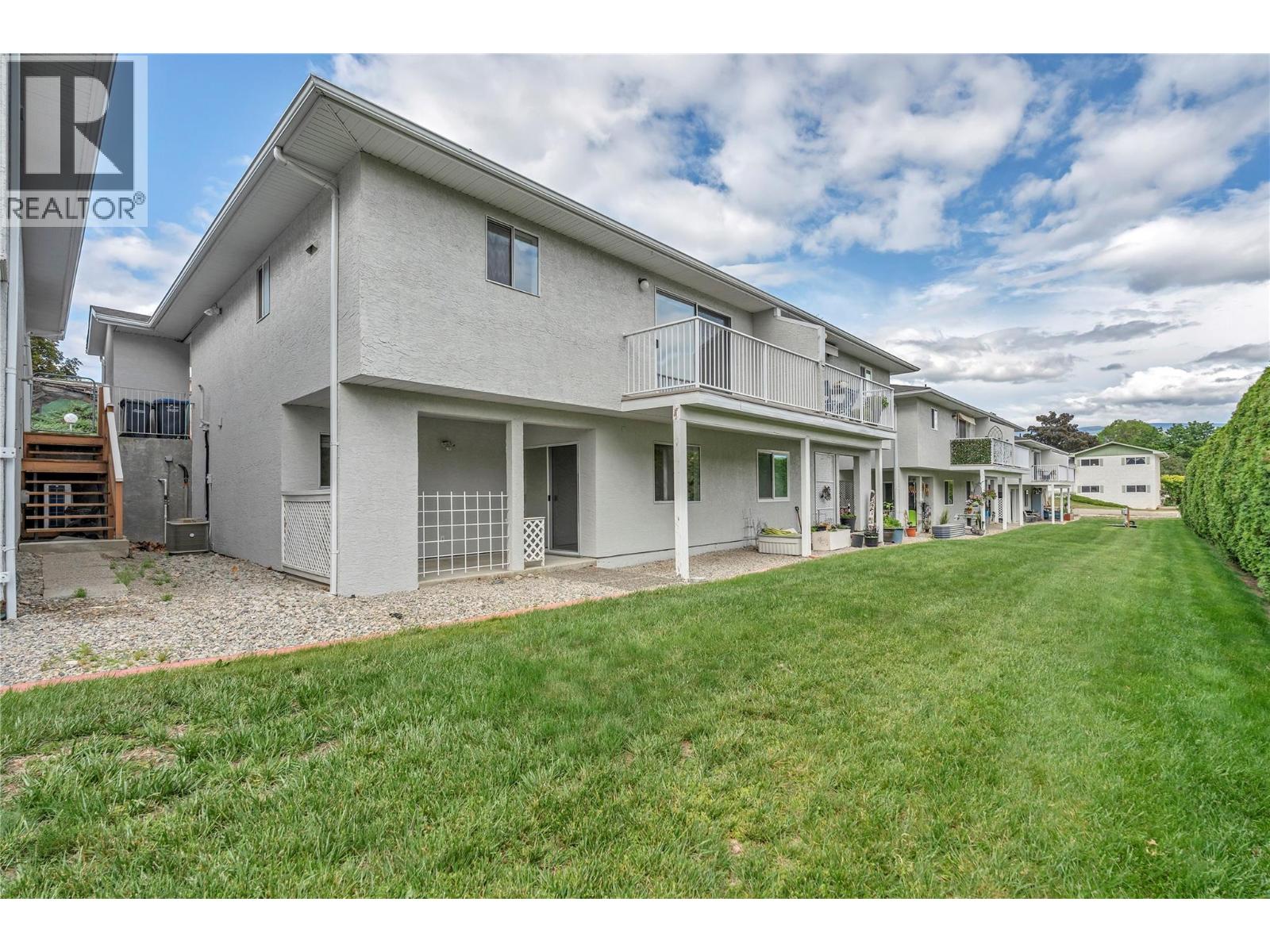 #7 14615 Victoria Road - 2