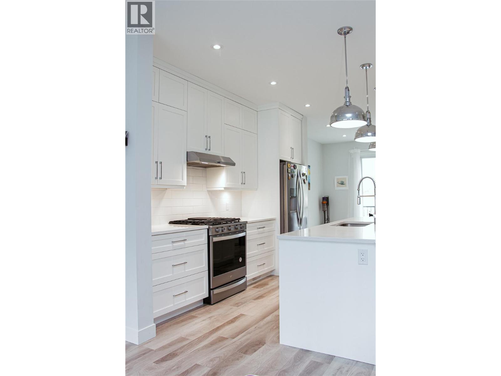 104 RIVER GATE Drive - 16