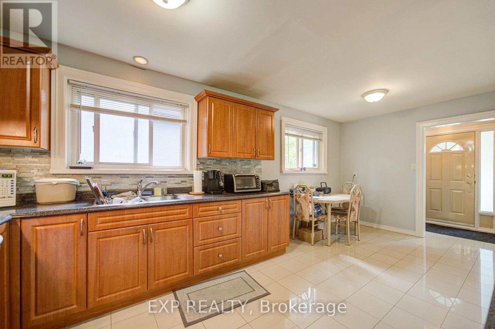 608 RUPERT AVENUE - 12