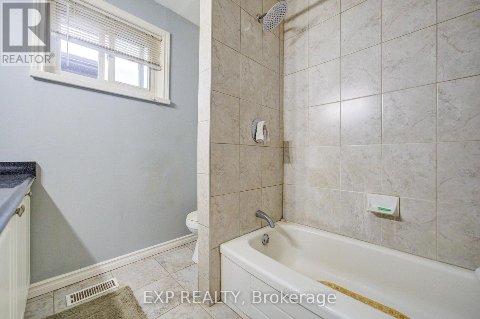 608 RUPERT AVENUE - 13