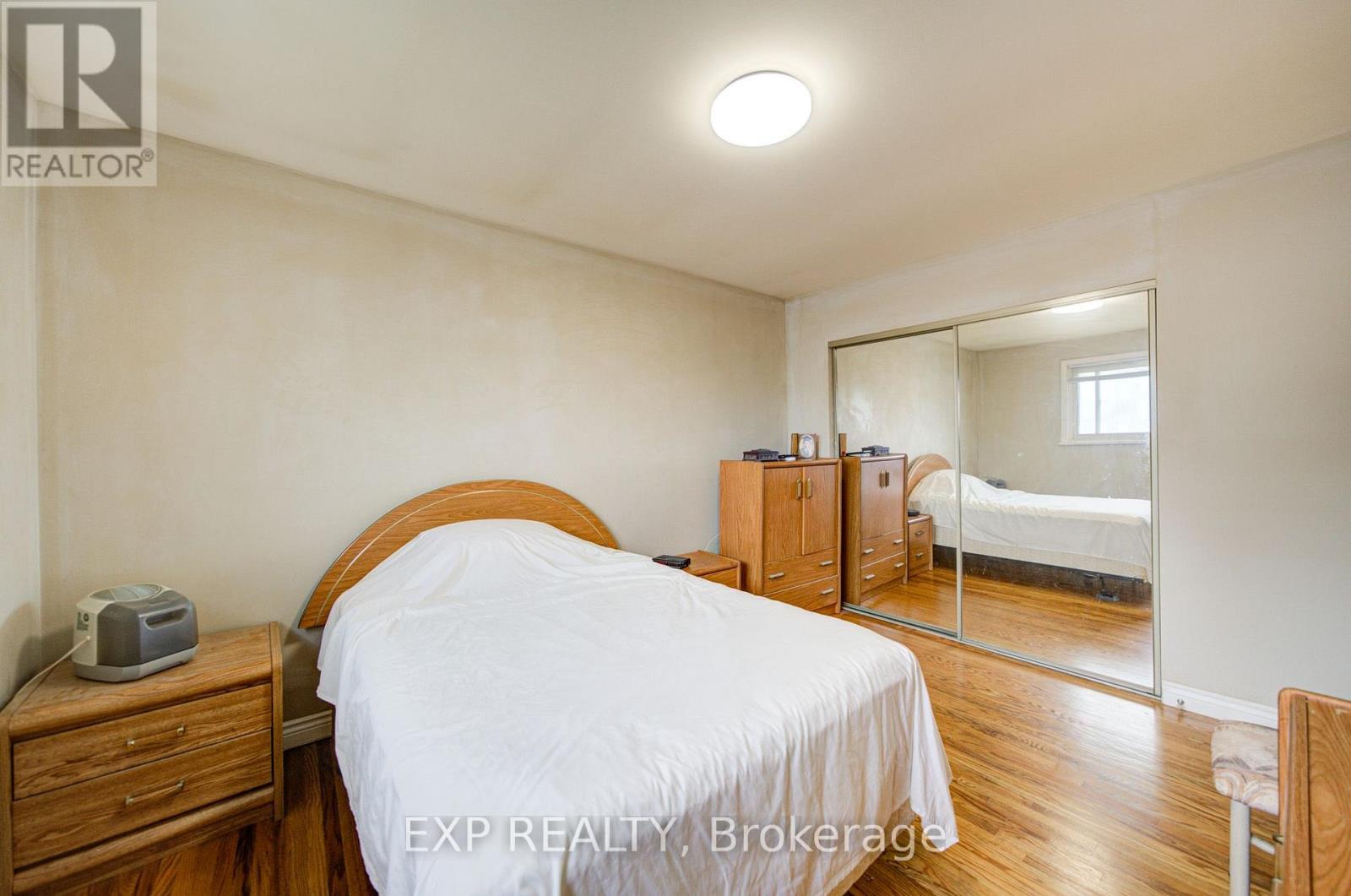 608 RUPERT AVENUE - 17