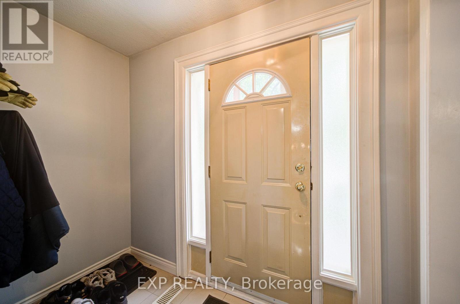 608 RUPERT AVENUE - 3