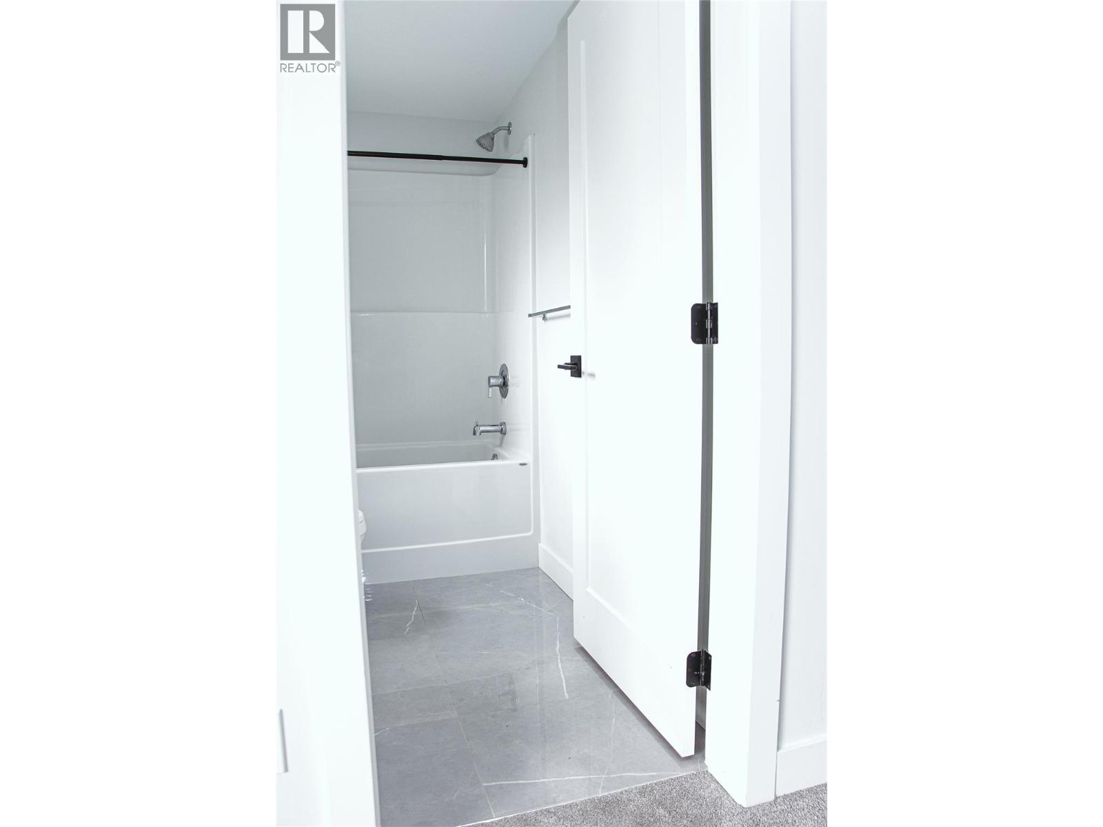 104 RIVER GATE Drive - 4