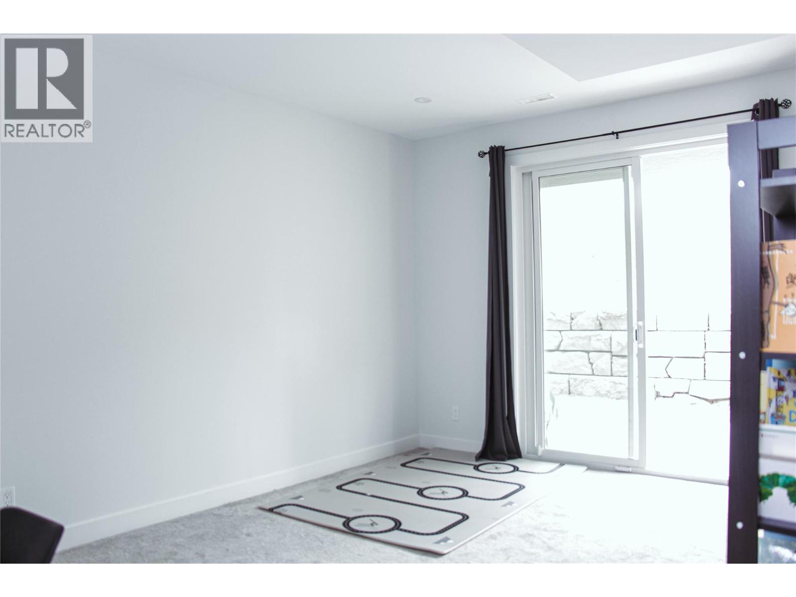 104 RIVER GATE Drive - 7