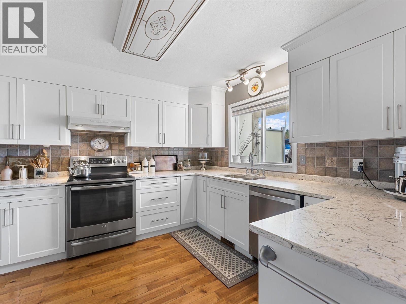 4632 Gordon Drive - 16