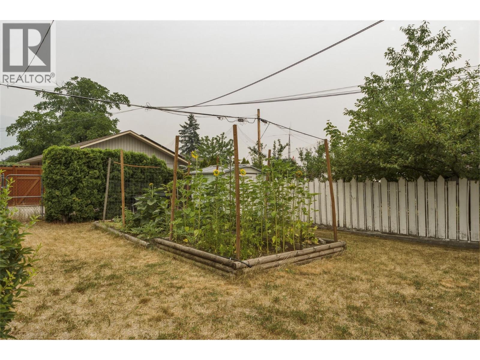 2903 17 Street - 48