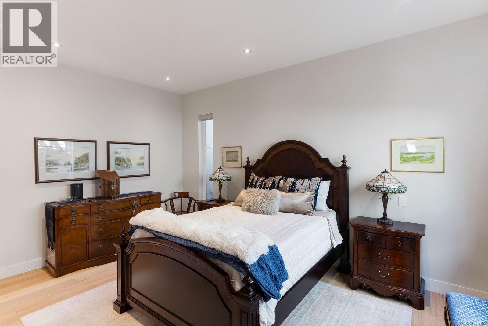 10303 Resthaven Dr - 18