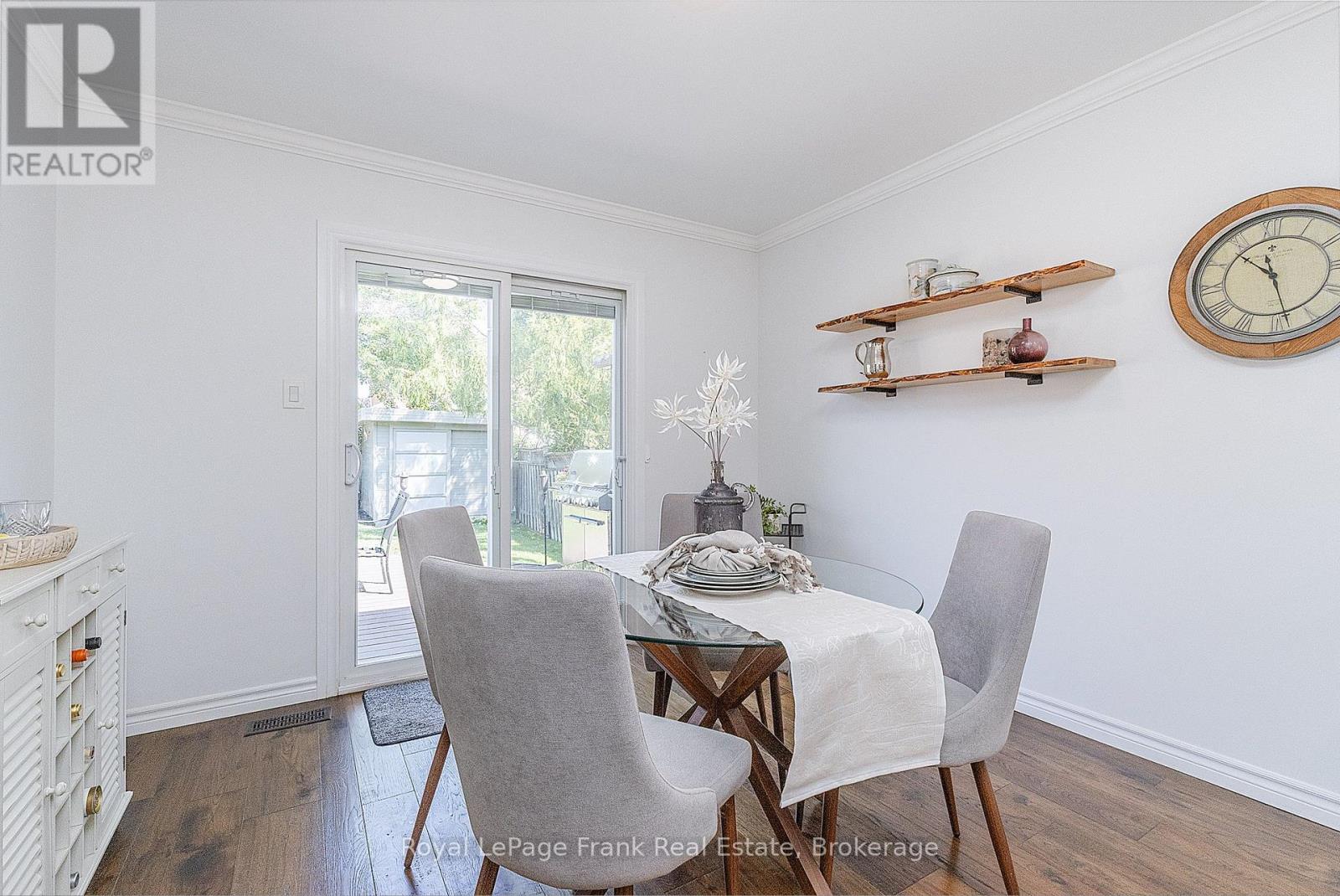 10 CORK DRIVE - 19