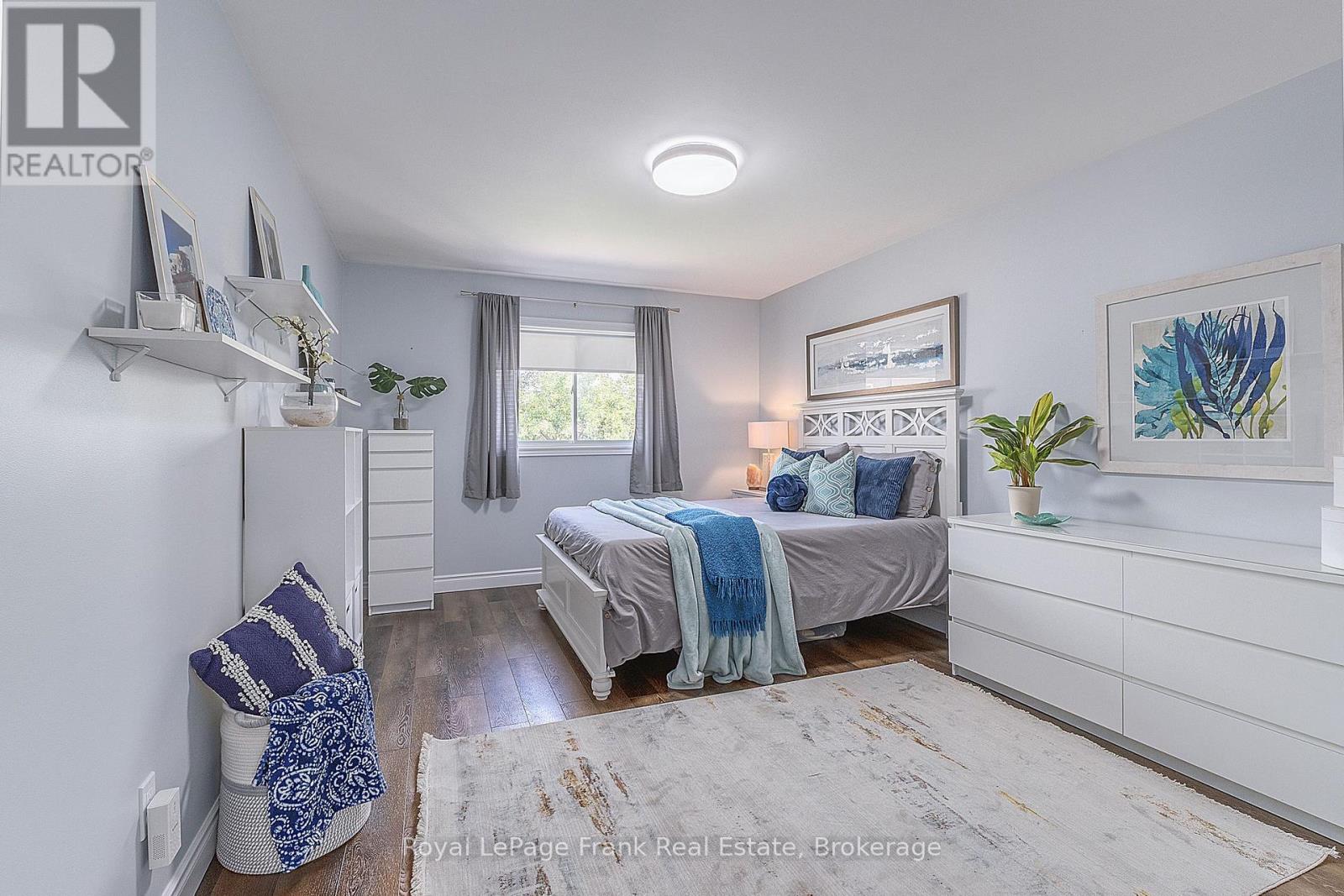 10 CORK DRIVE - 29