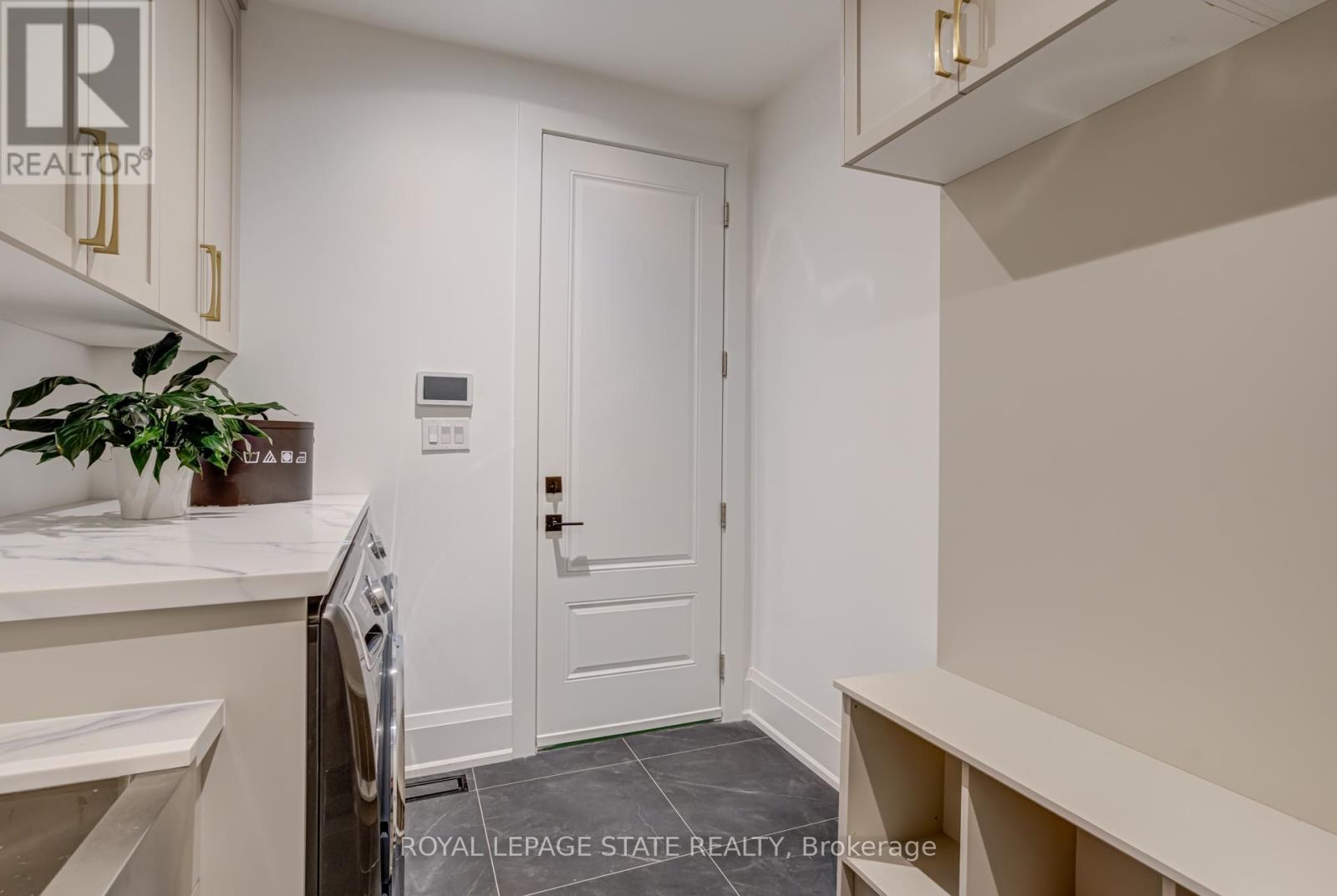 102 CUMMING COURT - Image 24