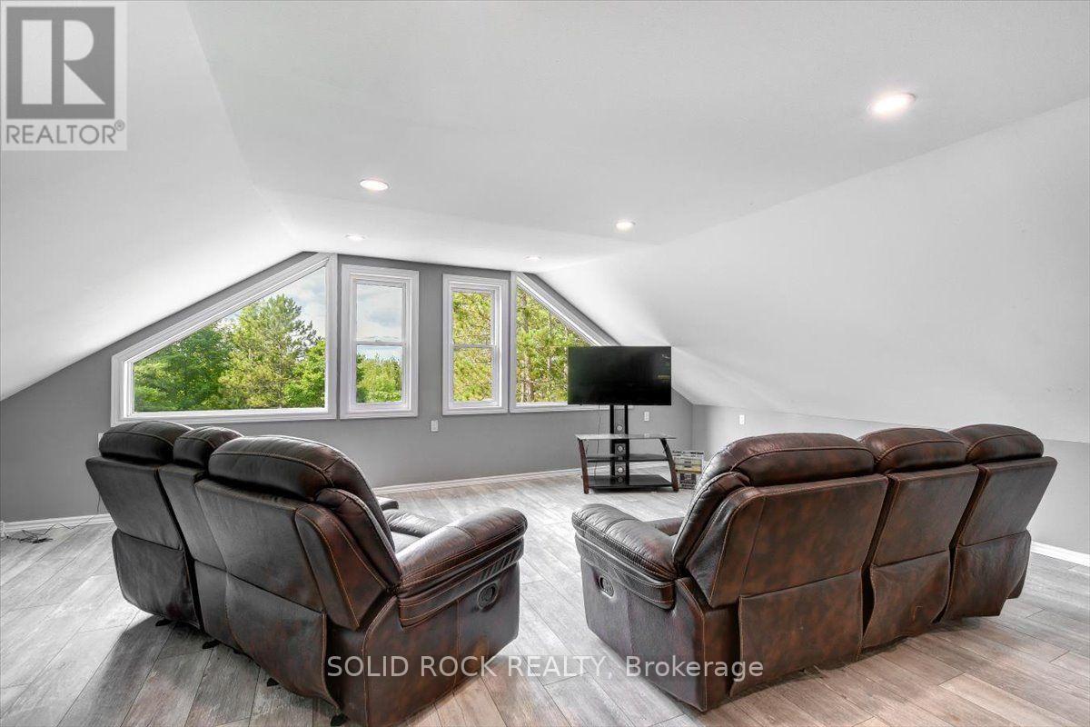 313 PINE GROVE ROAD - Image 29
