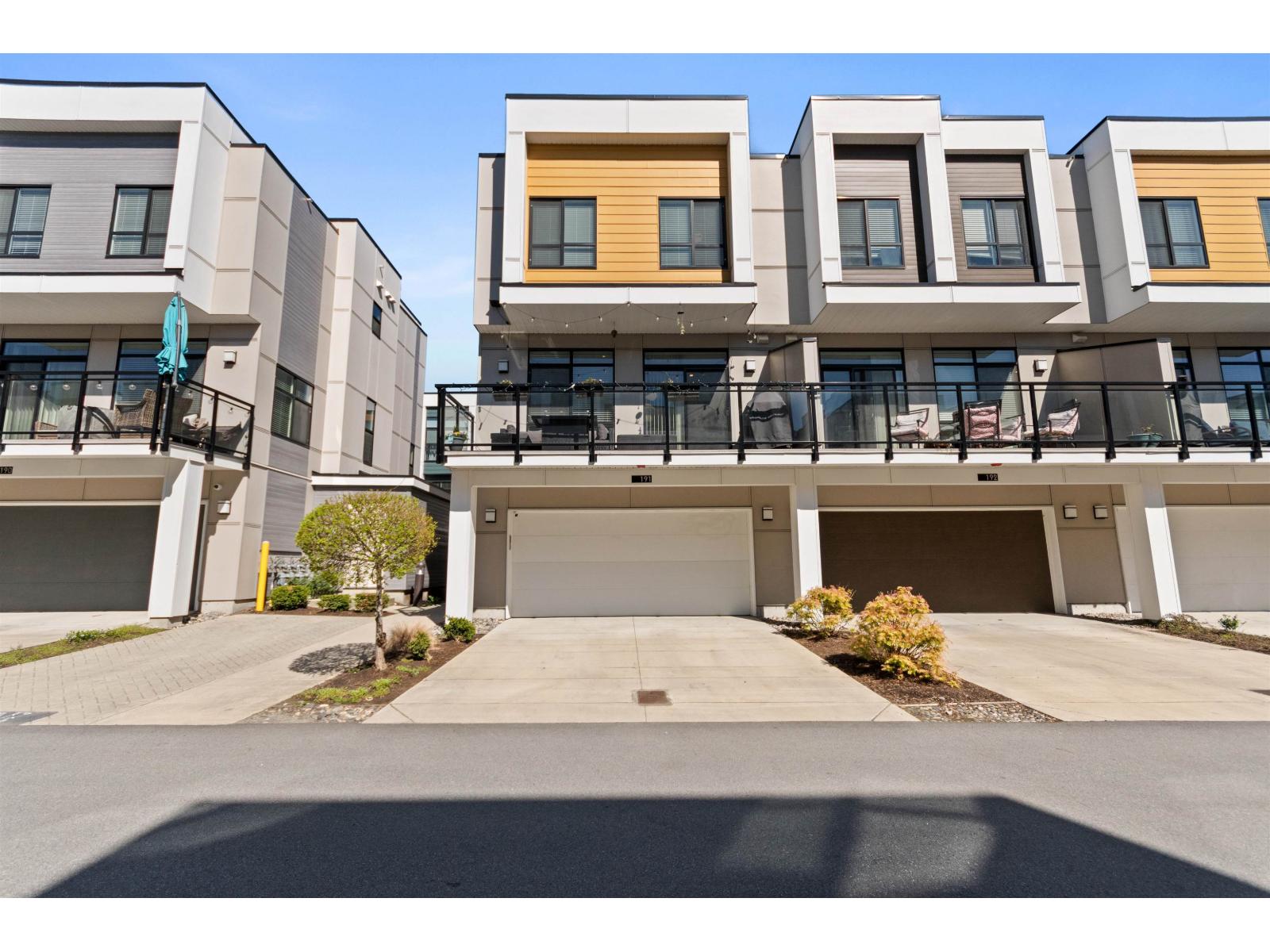 191 46150 THOMAS ROAD, Vedder Crossing