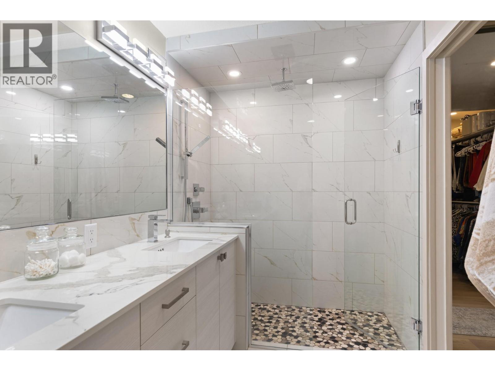#9 1020 Lanfranco Road - 20