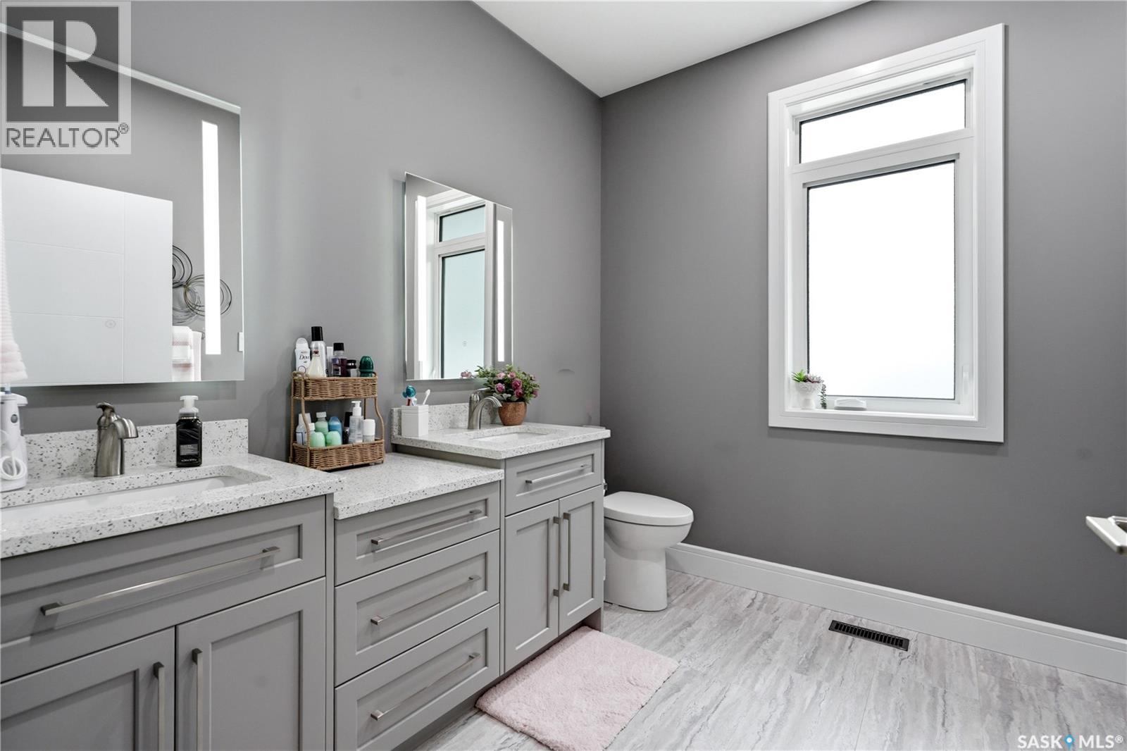 701 Casper CRESCENT - Image 31