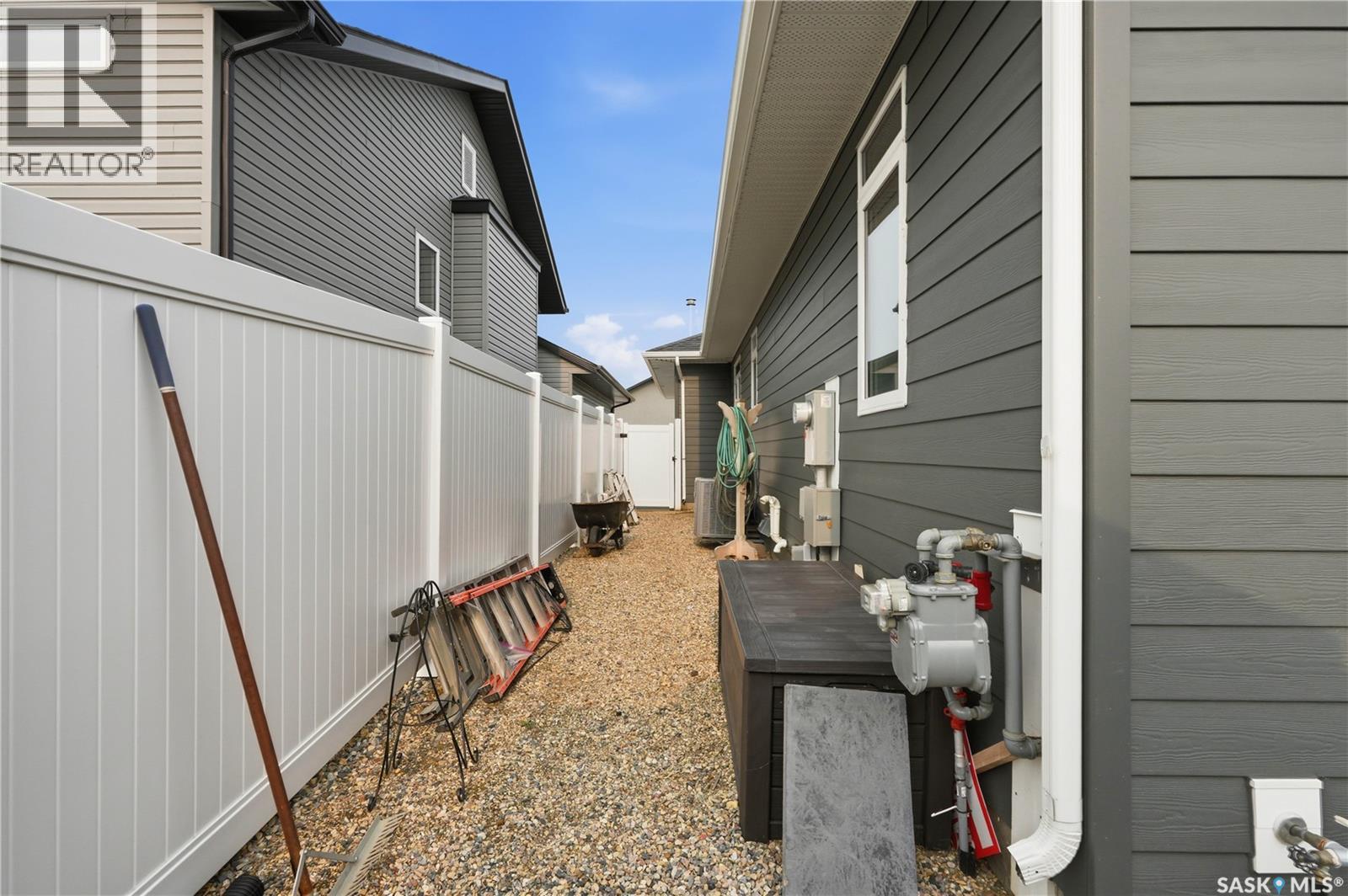 701 Casper CRESCENT - Image 53