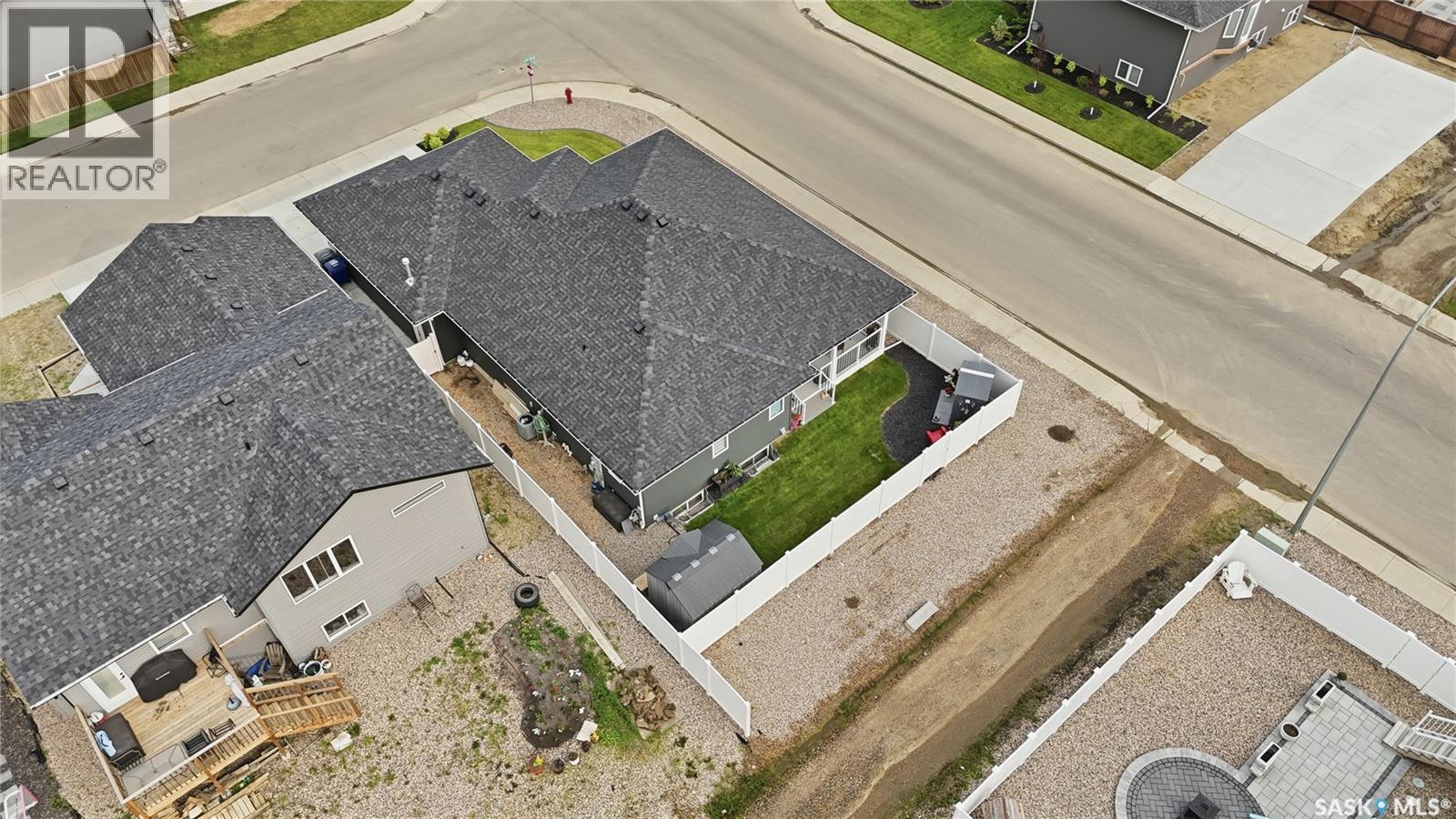 701 Casper CRESCENT - Image 56