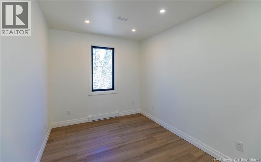 175 Robertson Road - 26