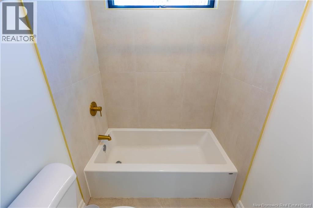 175 Robertson Road - 28