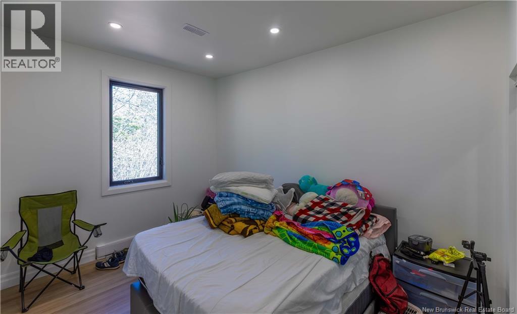 175 Robertson Road - 30