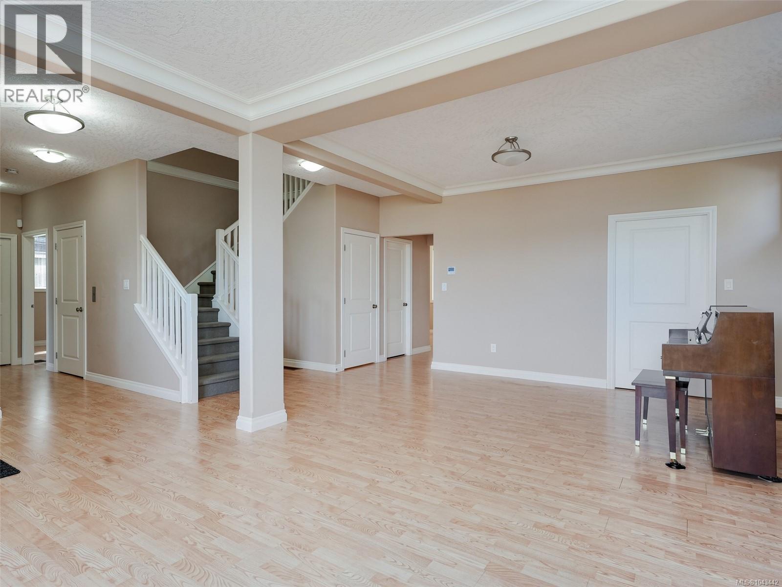 809 Rogers Way - 5