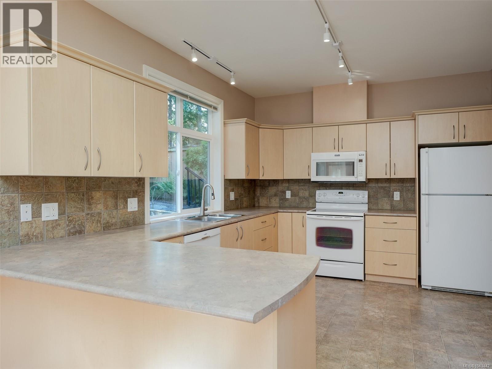 809 Rogers Way - 8