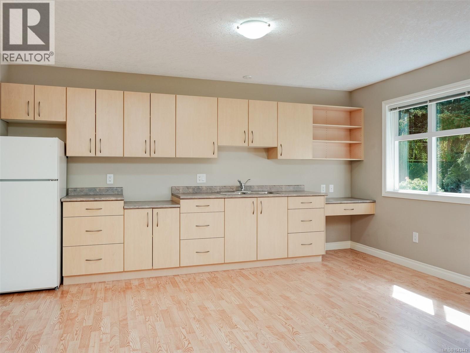 809 Rogers Way - 26