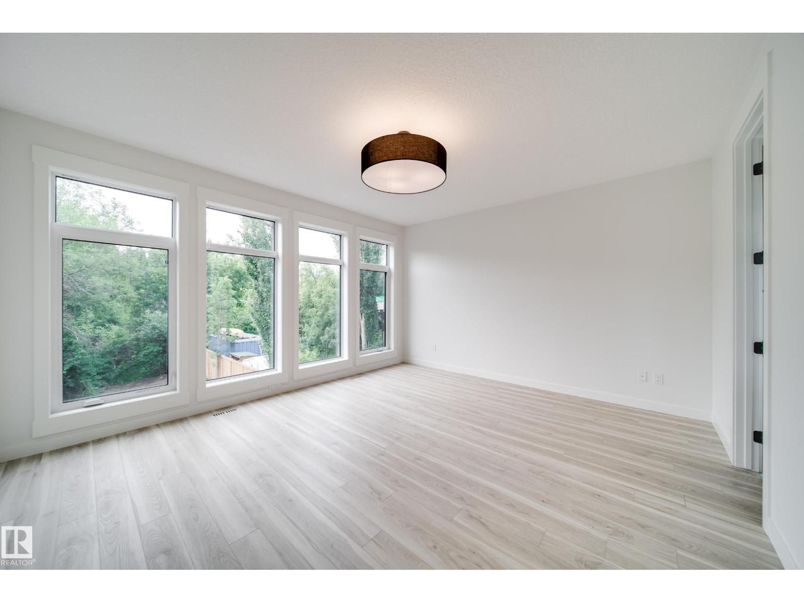 9919 87 Street NW - Photo 12