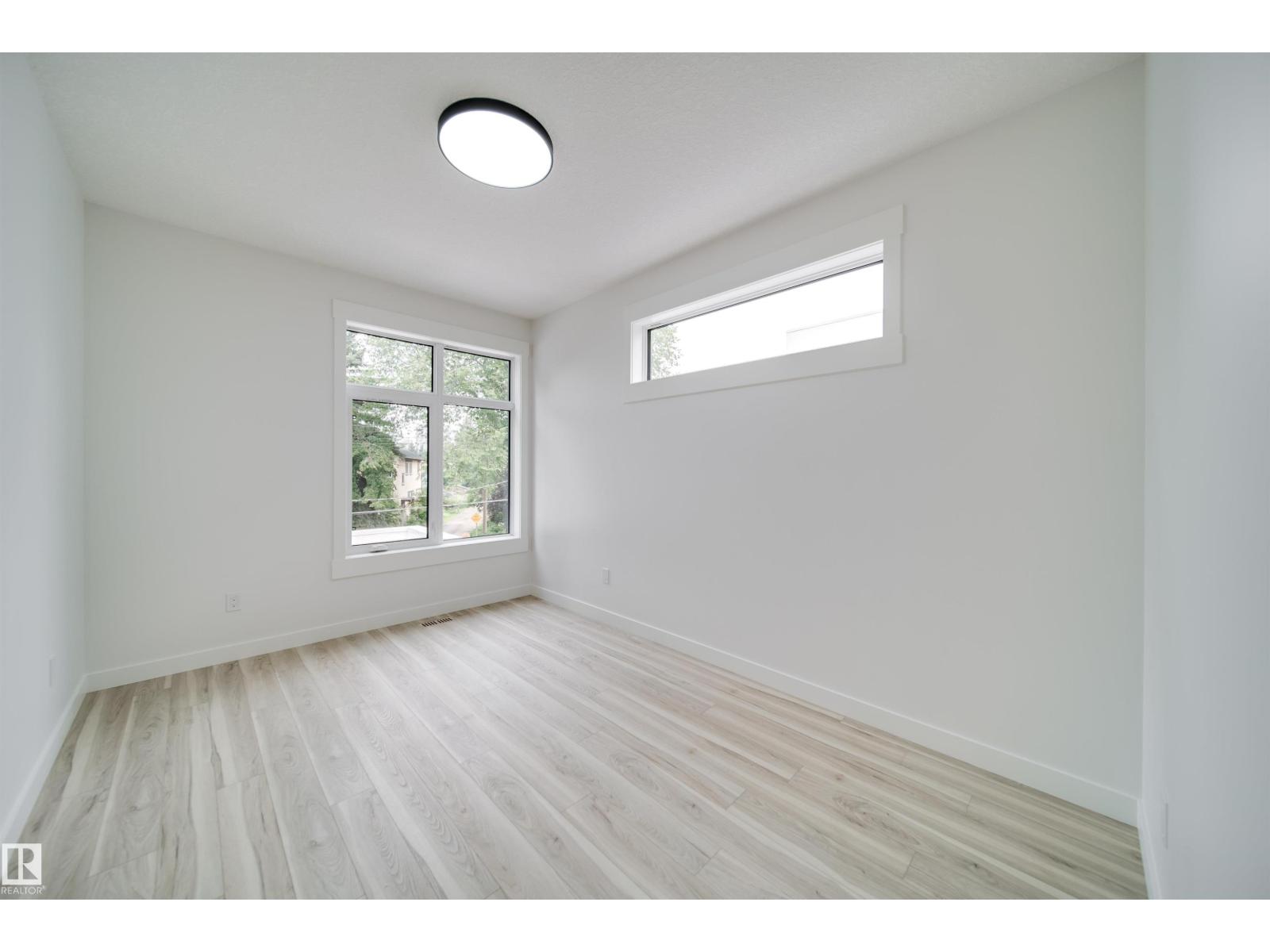 9919 87 Street NW - Photo 22