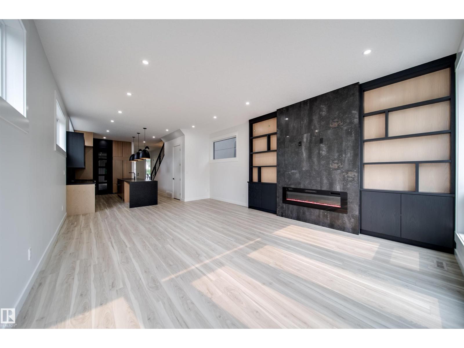 9919 87 Street NW - Photo 35