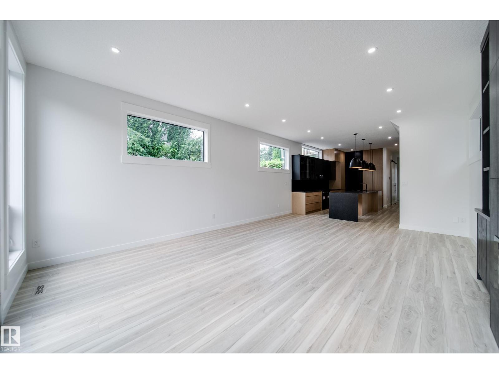 9919 87 ST NW - 37