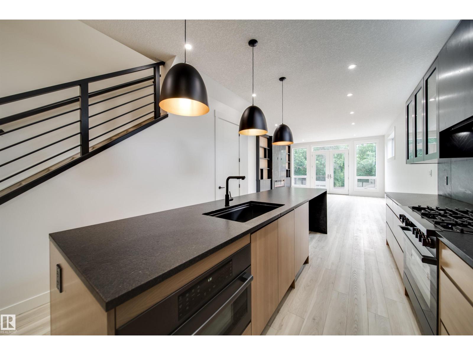 9919 87 Street NW - Photo 39