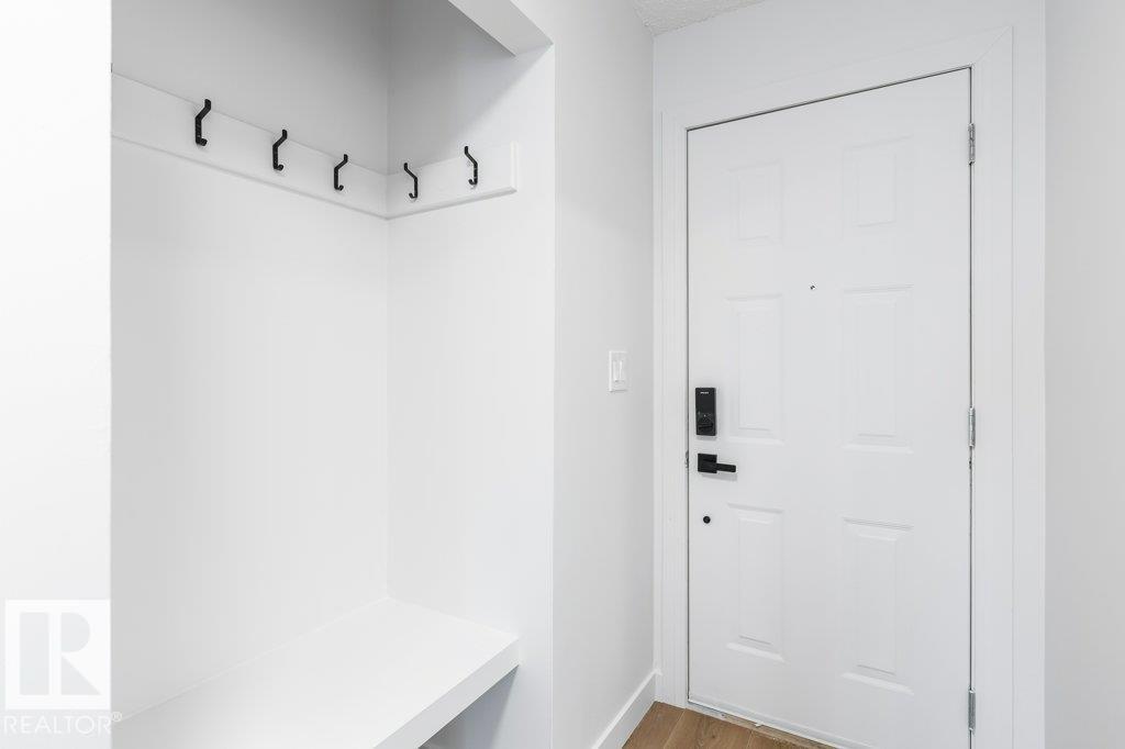324 Grandin Village - 3