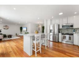 33483 Blueberry Drive, Mission, BC V2V6J1 Photo 9