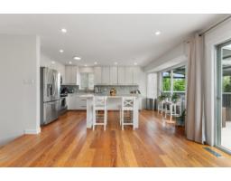 33483 Blueberry Drive, Mission, BC V2V6J1 Photo 6
