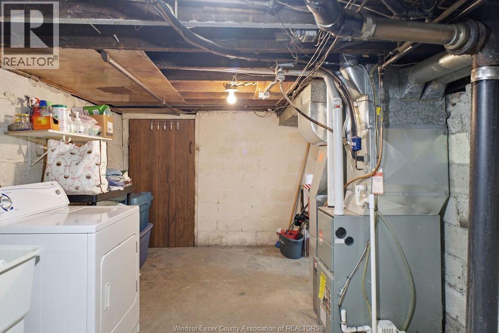 1172 MARION AVENUE - 30