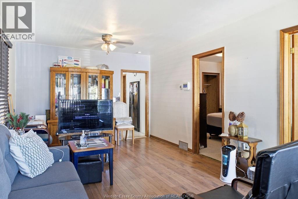 1172 MARION AVENUE - 6