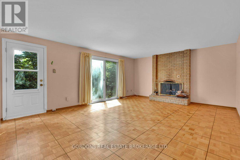 25 EASTPARK DRIVE - Image 11