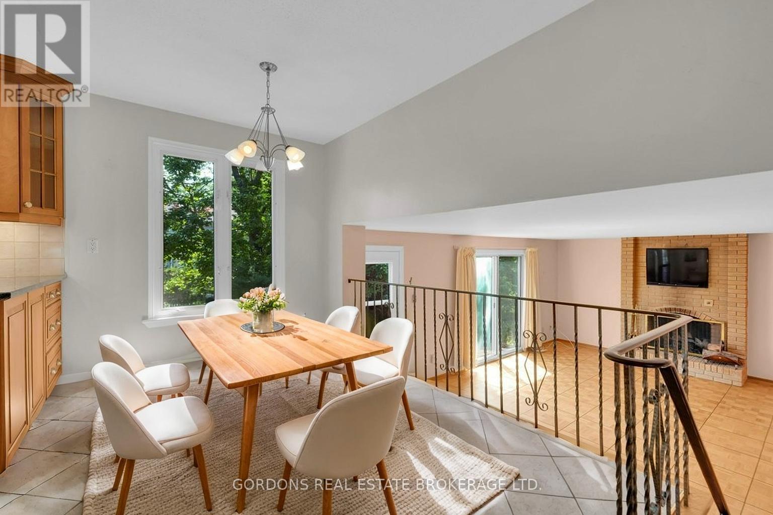 25 EASTPARK DRIVE - Image 15