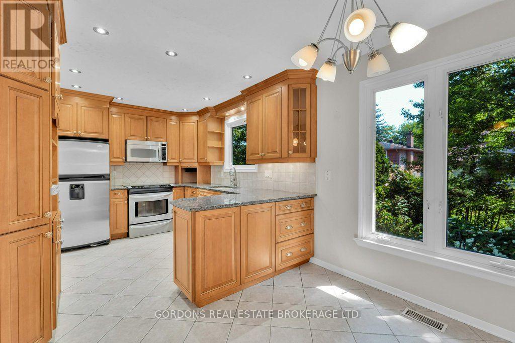 25 EASTPARK DRIVE - Image 18