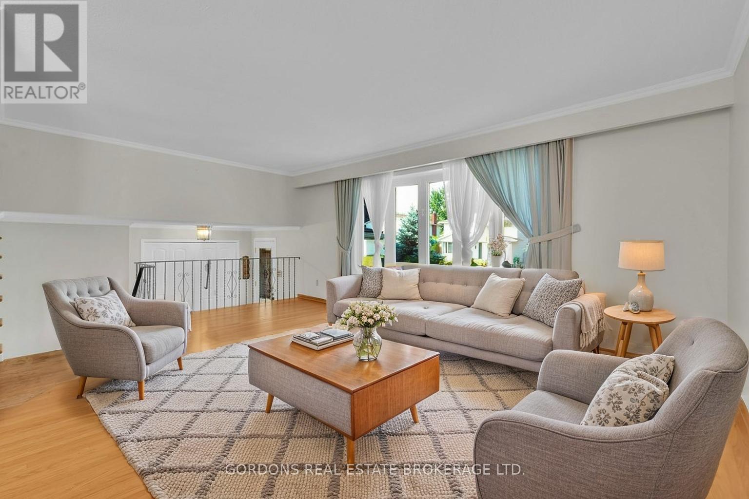 25 EASTPARK DRIVE - Image 25