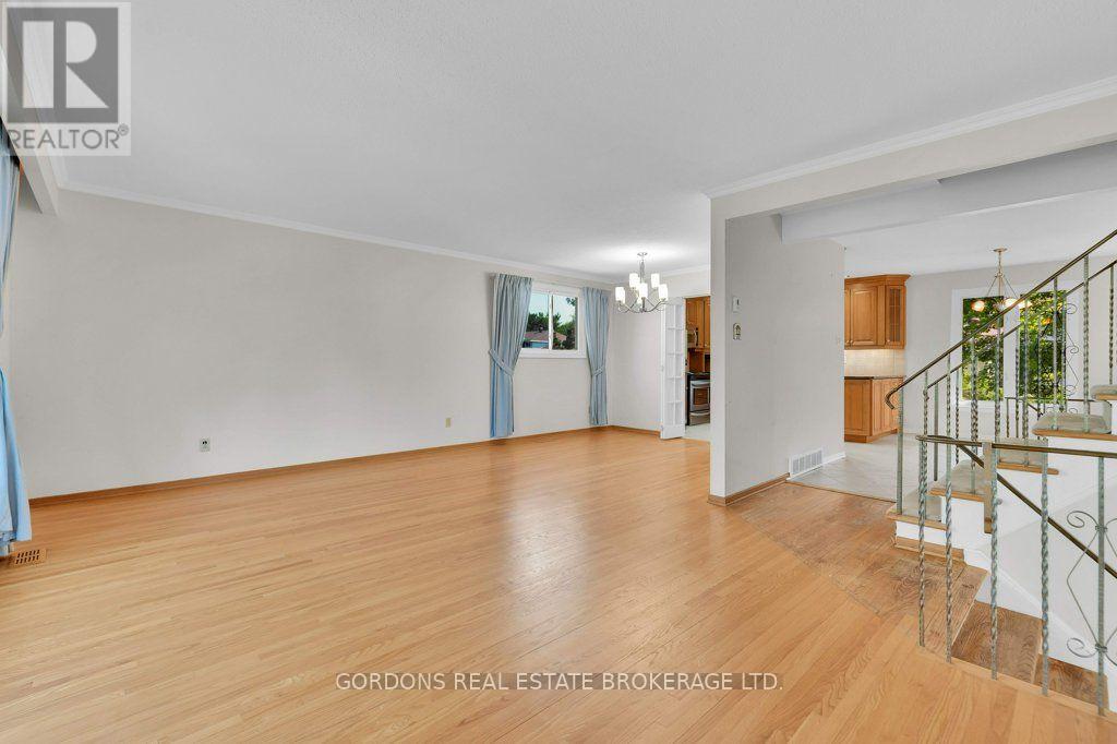 25 EASTPARK DRIVE - Image 28